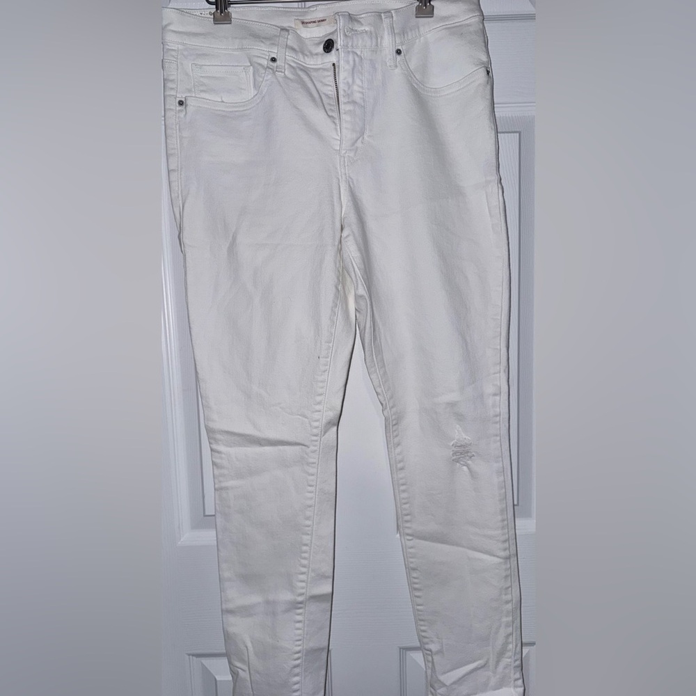 Levi’s Classic White Skinny Jeans